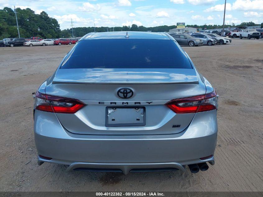 TOYOTA CAMRY SE 2022