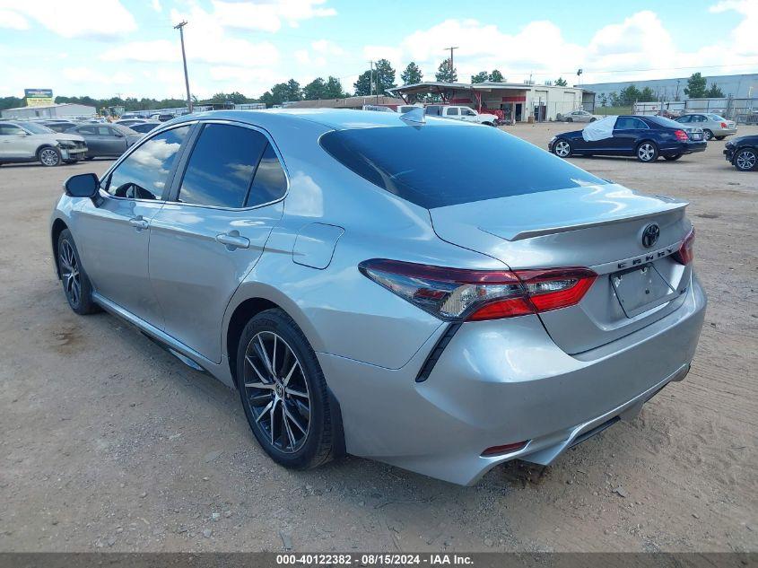 TOYOTA CAMRY SE 2022