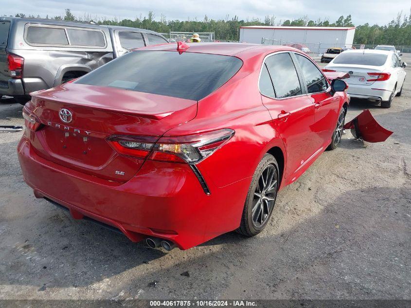 TOYOTA CAMRY SE 2024