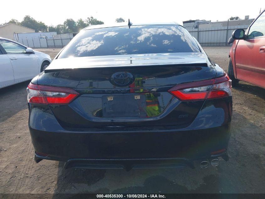 TOYOTA CAMRY SE NIGHTSHADE EDITION 2021