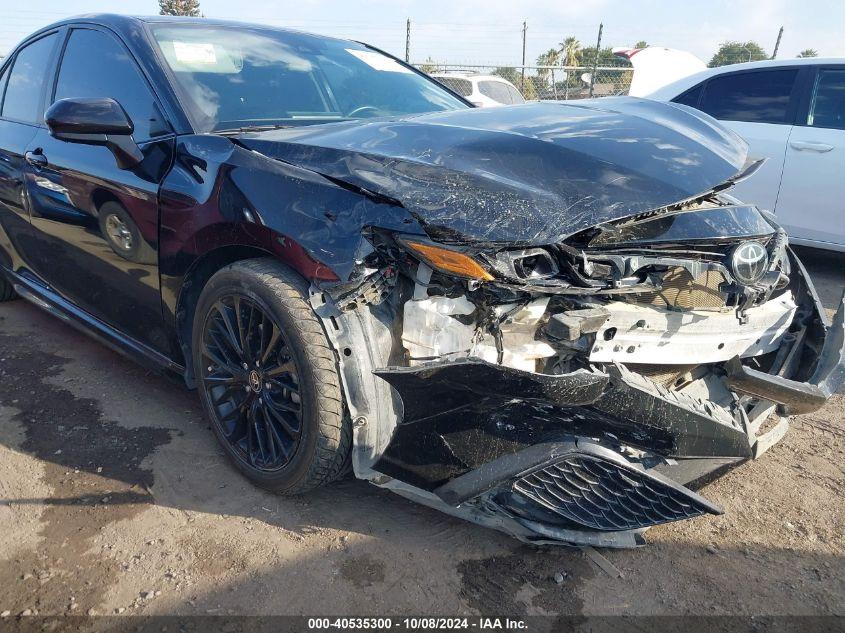 TOYOTA CAMRY SE NIGHTSHADE EDITION 2021