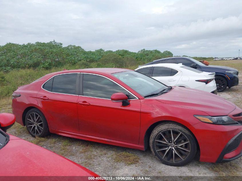 TOYOTA CAMRY SE 2022