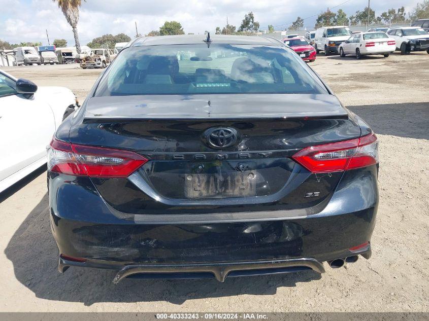 TOYOTA CAMRY SE 2022