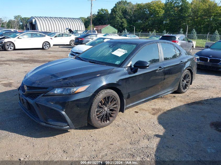 TOYOTA CAMRY SE NIGHTSHADE EDITION 2021