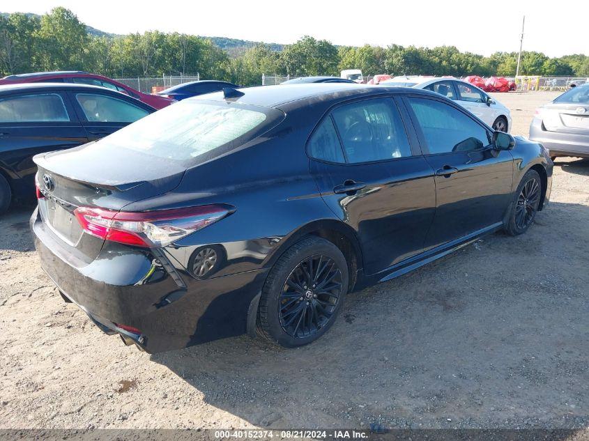 TOYOTA CAMRY SE NIGHTSHADE EDITION 2021