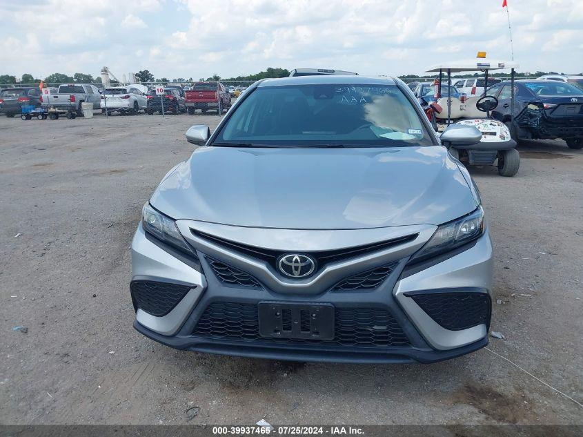 TOYOTA CAMRY SE 2021