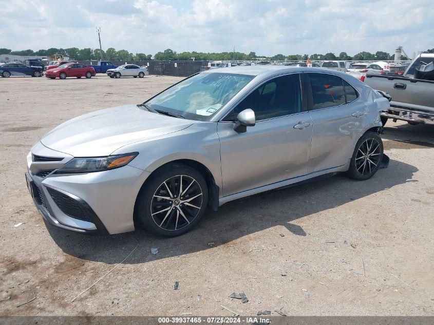 TOYOTA CAMRY SE 2021