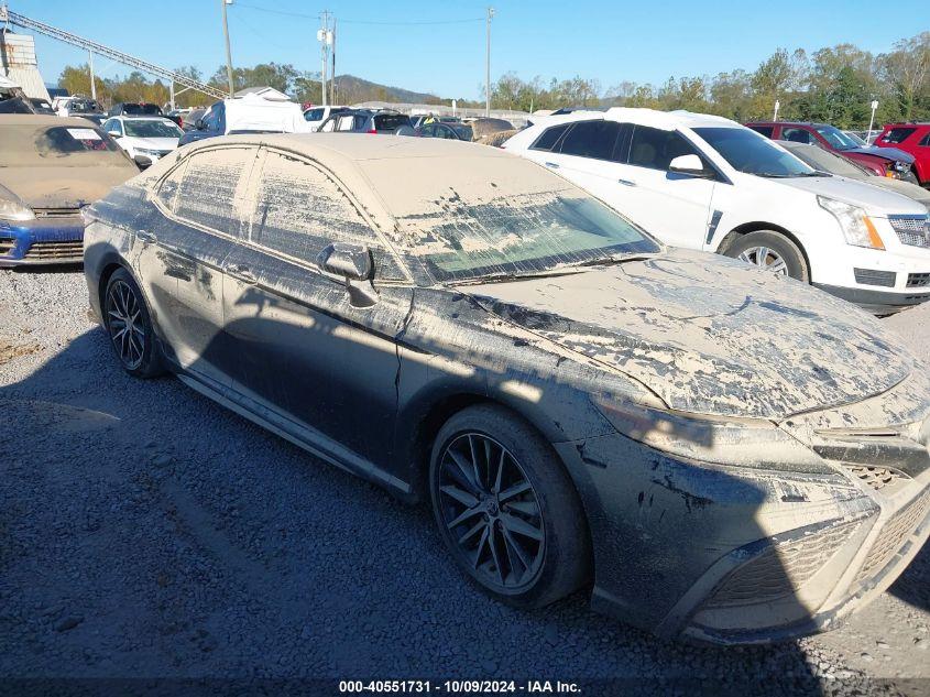 TOYOTA CAMRY SE 2022