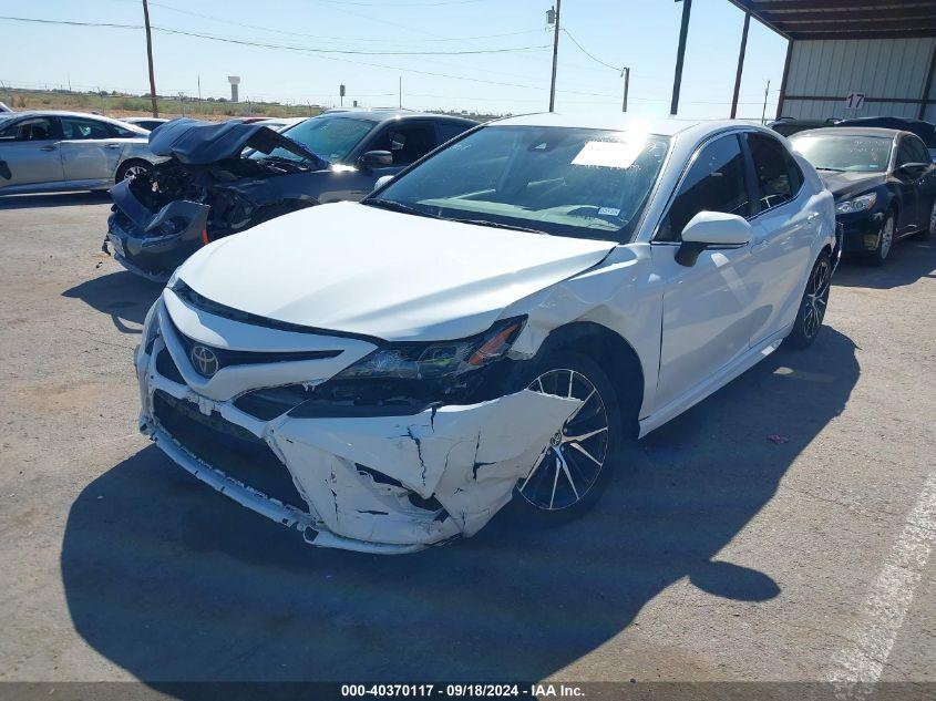 TOYOTA CAMRY SE 2022