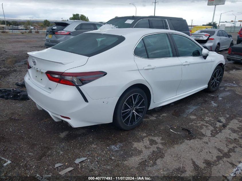 TOYOTA CAMRY SE 2022