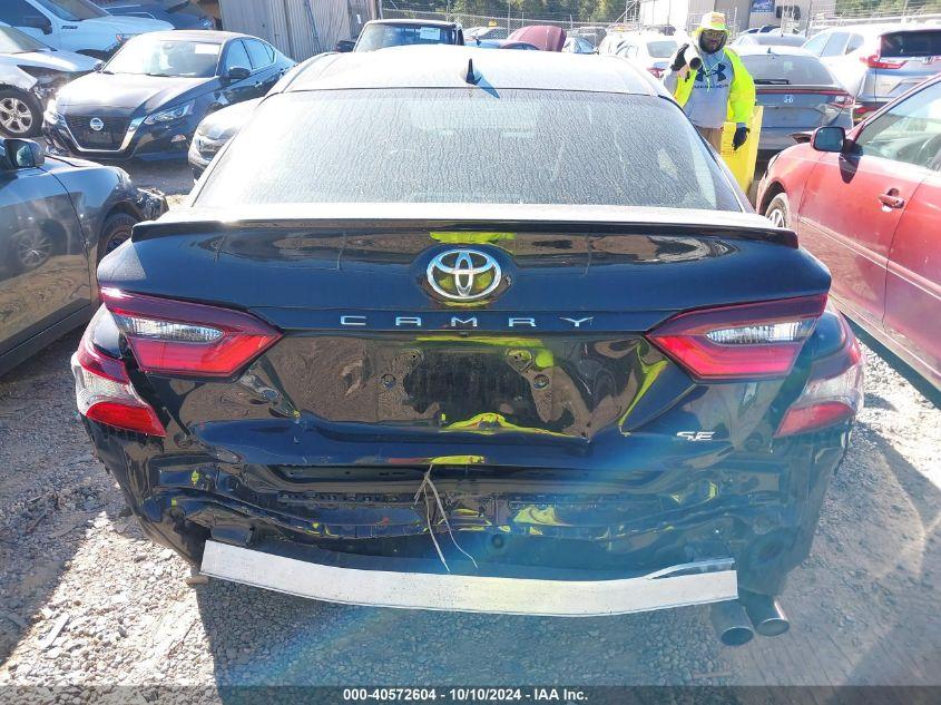 TOYOTA CAMRY SE/SE NIGHT SHADE 2021