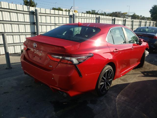 TOYOTA CAMRY SE 2021
