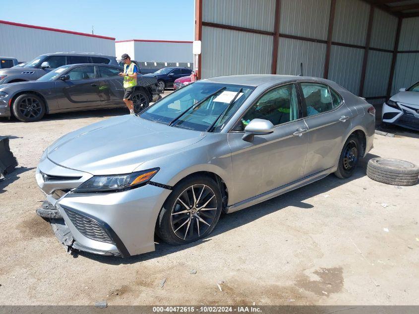 TOYOTA CAMRY SE 2021