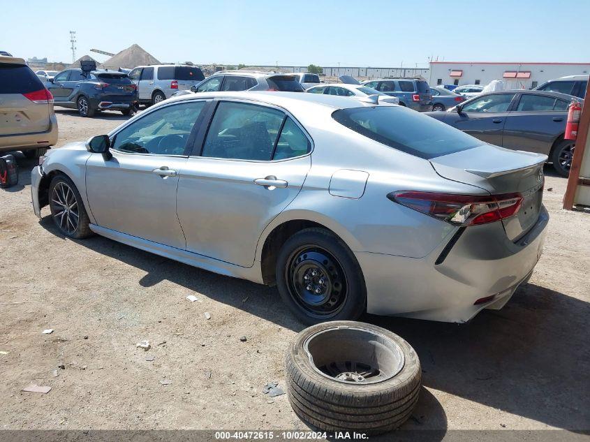 TOYOTA CAMRY SE 2021