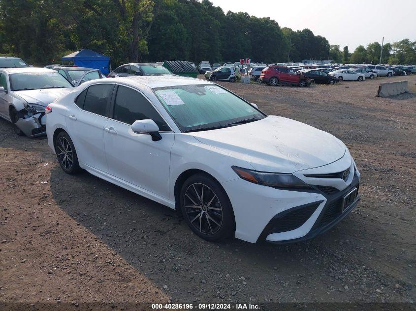 TOYOTA CAMRY SE AWD 2022