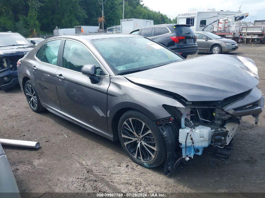 TOYOTA CAMRY SE AWD 2020