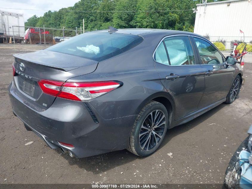 TOYOTA CAMRY SE AWD 2020