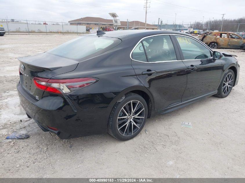 TOYOTA CAMRY SE AWD 2022