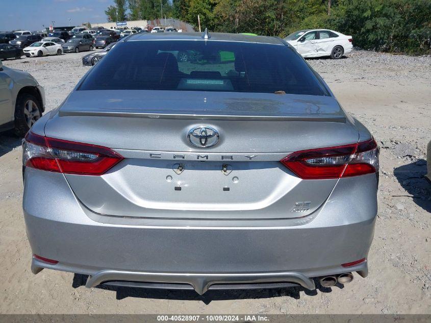 TOYOTA CAMRY SE AWD 2022