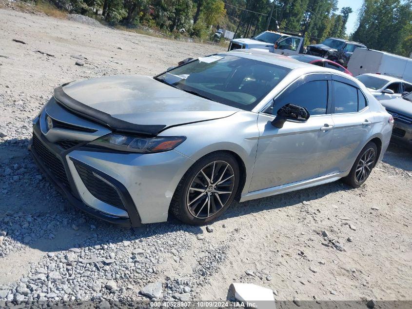 TOYOTA CAMRY SE AWD 2022