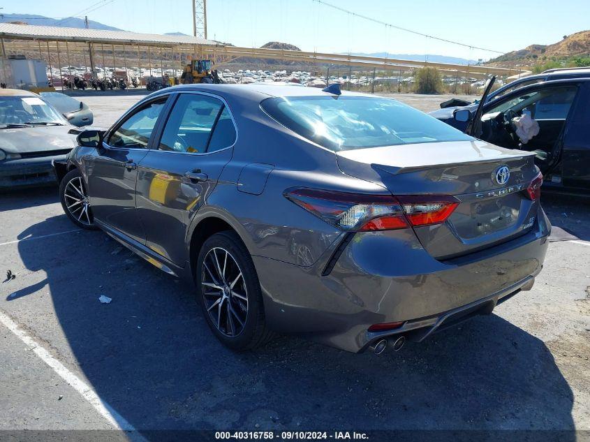 TOYOTA CAMRY SE HYBRID 2023