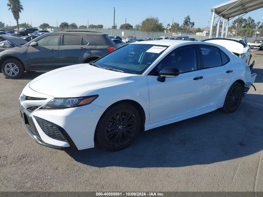 TOYOTA CAMRY NIGHTSHADE EDITION HYBRID 2022