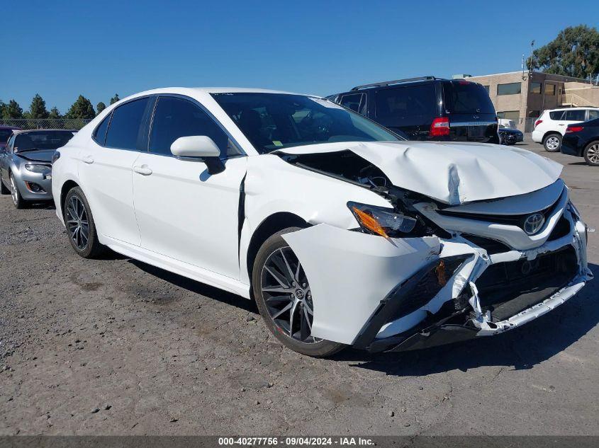 TOYOTA CAMRY SE HYBRID 2023