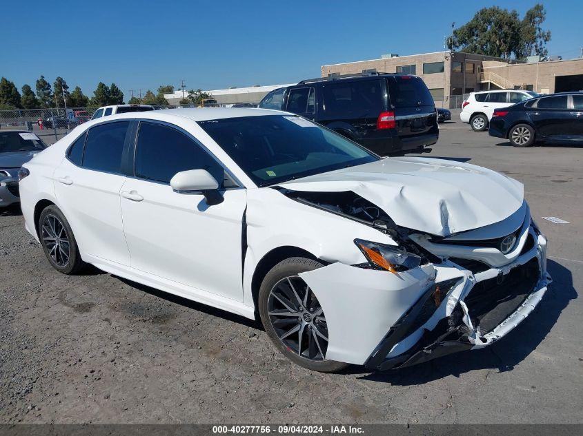 TOYOTA CAMRY SE HYBRID 2023