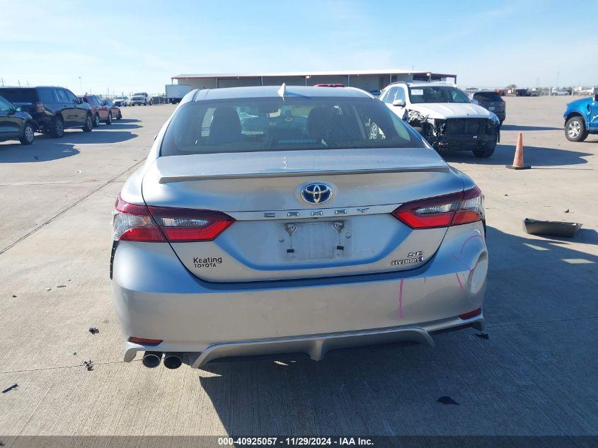 TOYOTA CAMRY SE HYBRID 2022