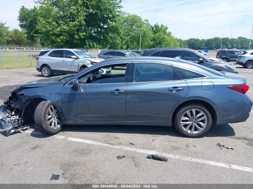 TOYOTA AVALON XLE 2022