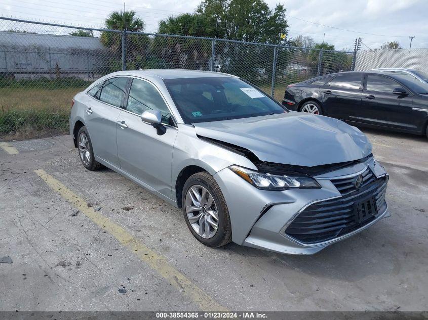 TOYOTA AVALON XLE 2022