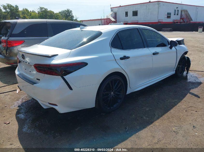 TOYOTA CAMRY XSE HYBRID 2022