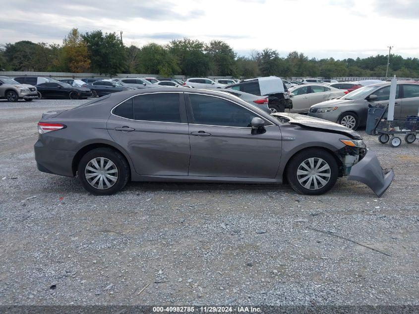 TOYOTA CAMRY LE HYBRID 2020