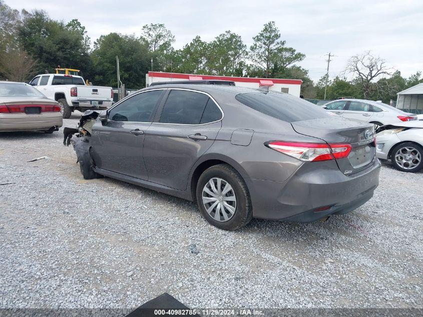 TOYOTA CAMRY LE HYBRID 2020