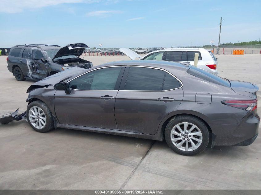 TOYOTA CAMRY LE 2022