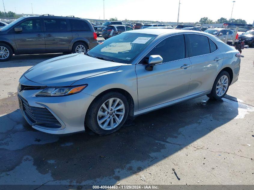 TOYOTA CAMRY LE 2022