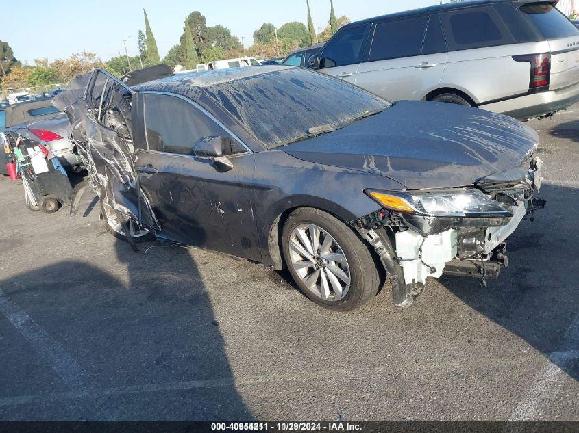 TOYOTA CAMRY LE 2023