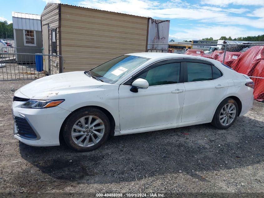 TOYOTA CAMRY LE 2022