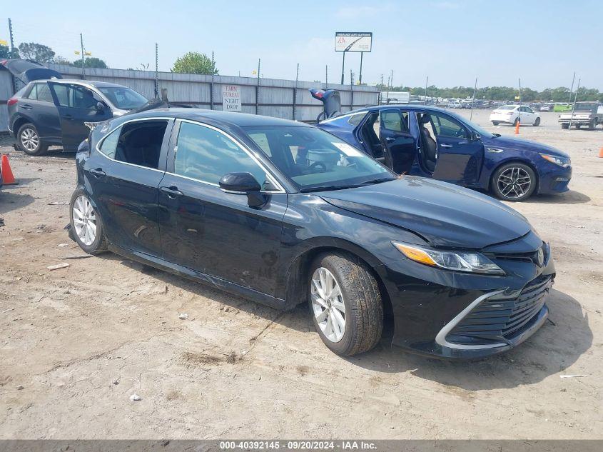 TOYOTA CAMRY LE 2024