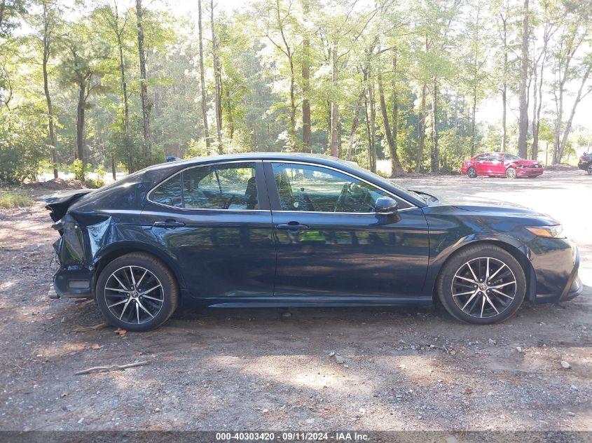 TOYOTA CAMRY SE 2021