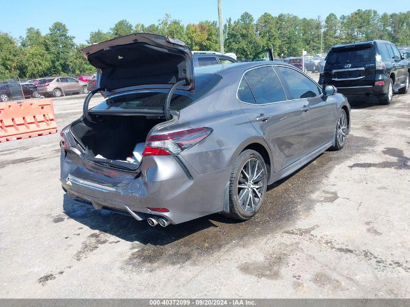 TOYOTA CAMRY SE AWD 2022