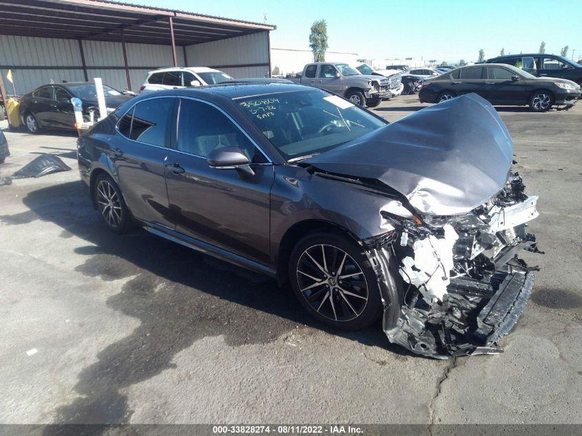 TOYOTA CAMRY SE/NIGHT SHADE 2022