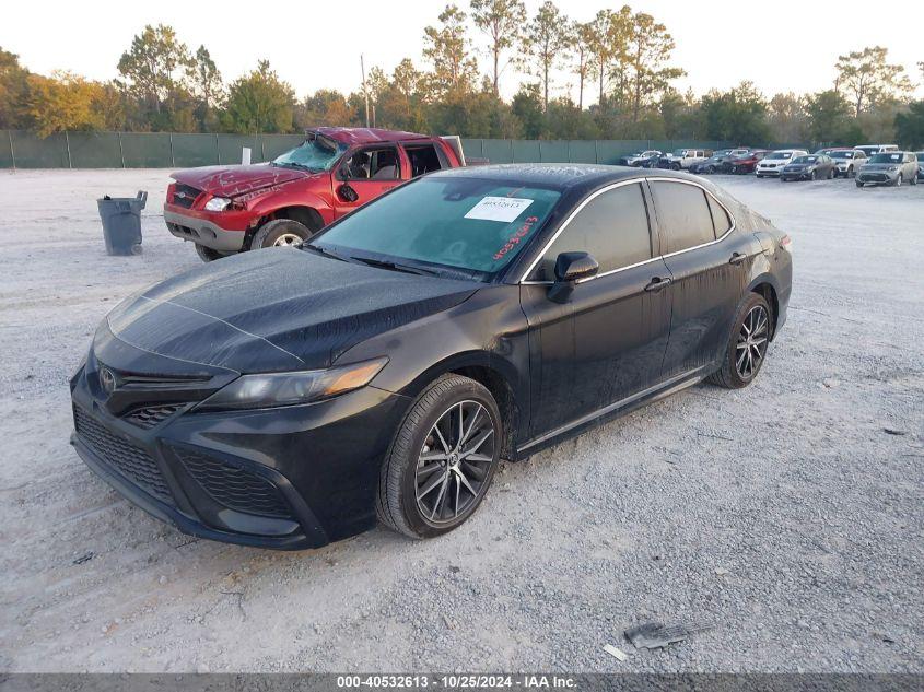 TOYOTA CAMRY SE 2023