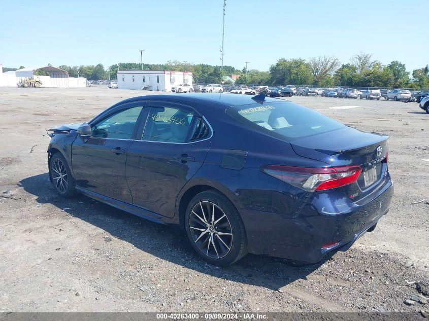 TOYOTA CAMRY SE 2022