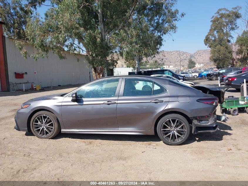 TOYOTA CAMRY SE 2024