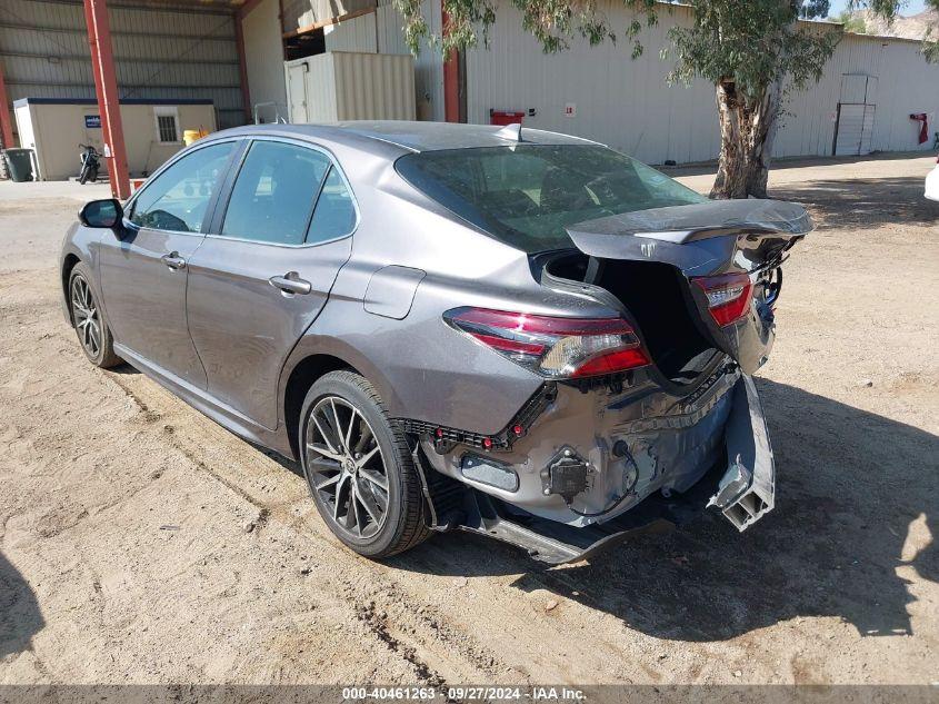 TOYOTA CAMRY SE 2024