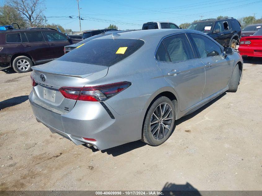 TOYOTA CAMRY SE AWD 2022