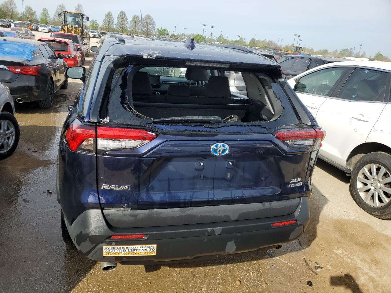 TOYOTA RAV4 XLE XLE 2022