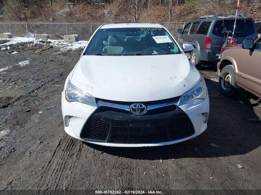 TOYOTA CAMRY LE 2015