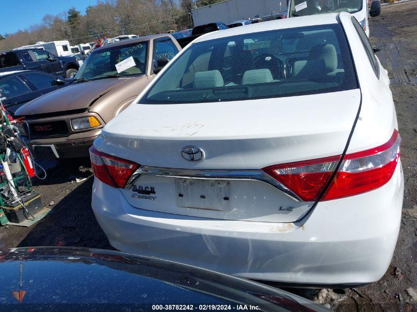 TOYOTA CAMRY LE 2015